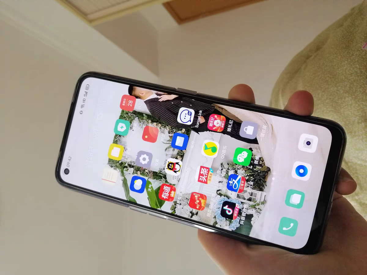 快充、高刷、性能？三款千元机推荐，最高仅售