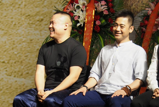 悲惨岳云鹏：因6块钱被骂3小时，台上被曹云金打