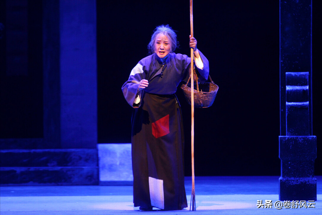 Huang Yi and Li Fei spit groove again, do not rely on work, through exploding oneself scandal and privacy can break up really red