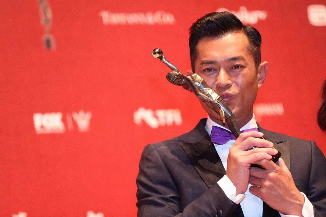 还有谁？同时手握香港金像奖影帝+TVB视帝，至今