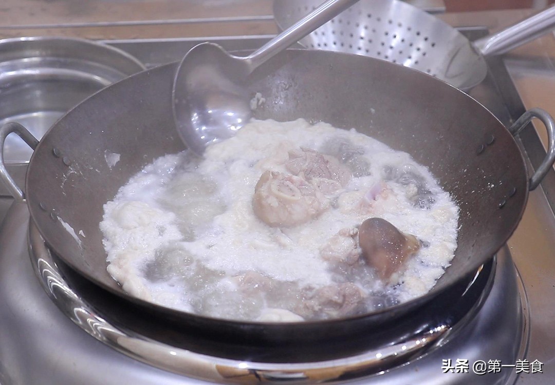 圖片[5]-【燉大骨】做法步驟圖 湯濃無腥味 味道鮮-起舞食譜網