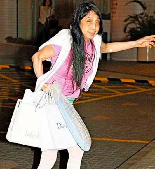 赌王长女何超英从最美千金到精神失常是谁害了她