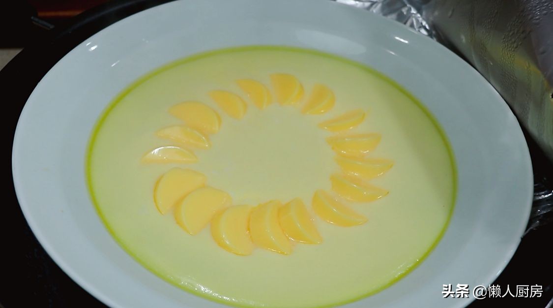 蒸雞蛋，別只會用老一套，加點它們，雞蛋又嫩又滑，擺盤又好看