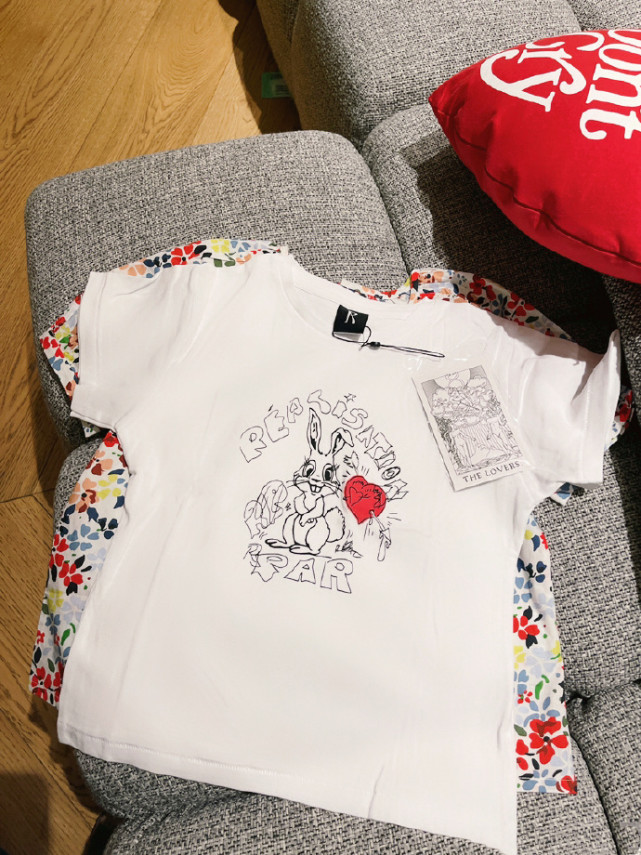 陳赫帶女兒逛街，4歲安安現瘋狂購物慾，老父親要啥買啥超寵溺