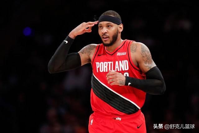 揭秘NBA球星十大霸气庆祝动作：卡特开摩托成经典，榜首太嚣张