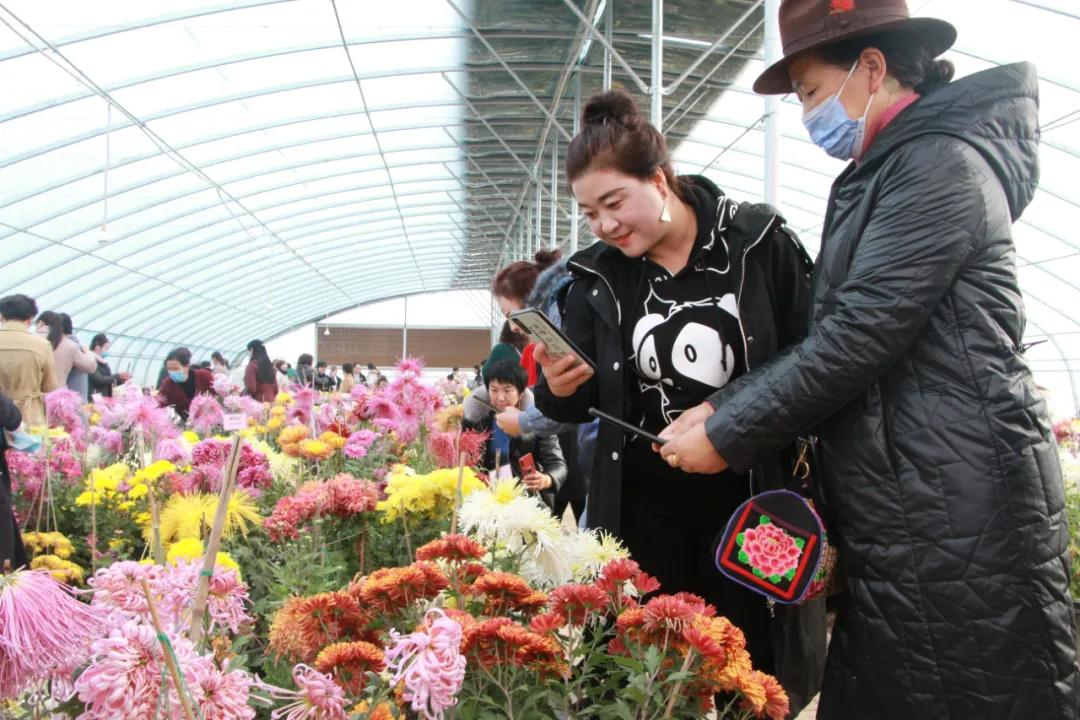 甘肃省村（社区）妇联组织领头雁培训班在白银市举办