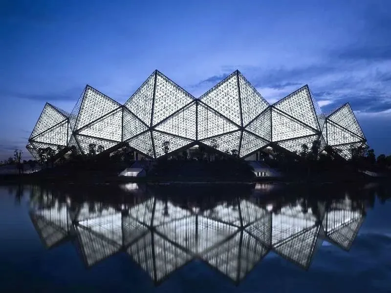 深圳大运中心成为华南地区首个腾讯电竞推荐大