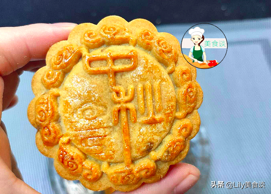 月饼我从不去买，自己做配方简单，零添加零失败，发朋友圈被点赞