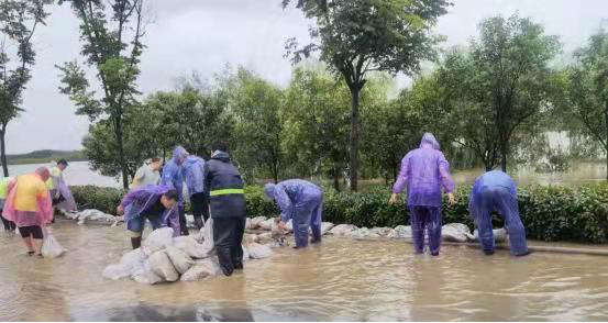 齐心协力筑“城墙”乘风破浪保家园——中牟县住建局抗洪纪实