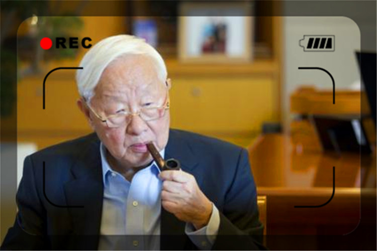 55岁还在打工，56岁才开始创业，目前企业在世界