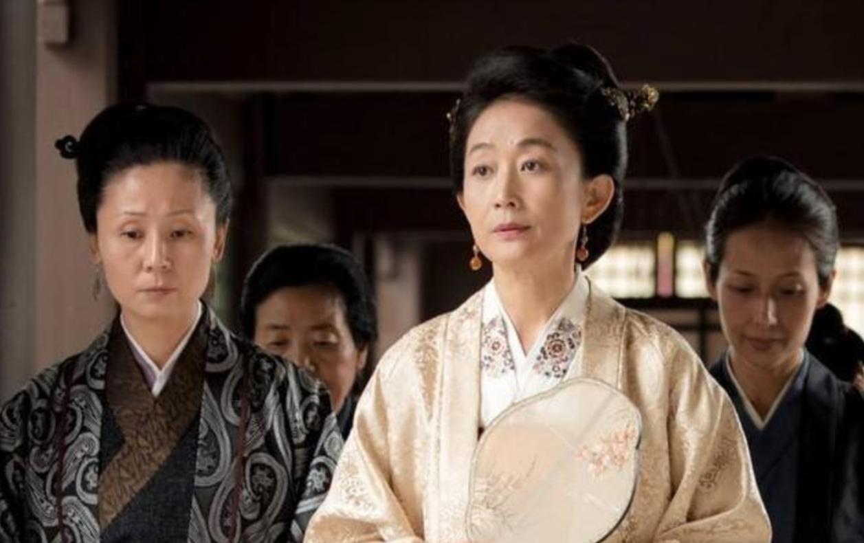 57-year-old Chen Jin is still single and has never been in love. He has ...