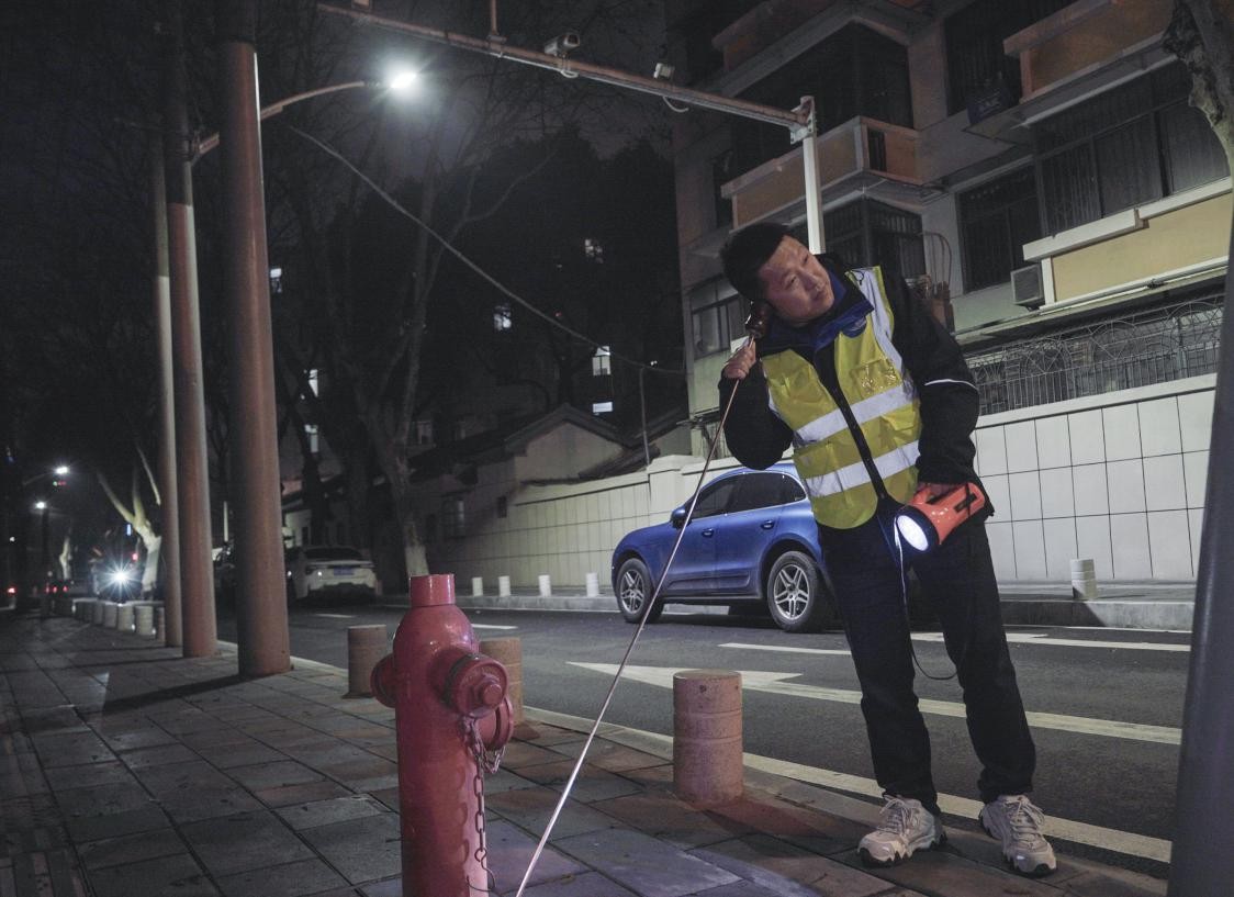 夜深人靜時，他們用耳朵給武漢這座城市管網“號脈”