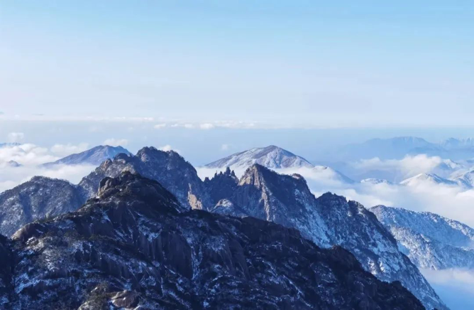 冬雪云海仙境！圈粉半个旅游圈的黄山开撩了