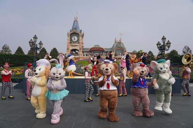 美国百年乐园迎至暗时刻！市值蒸发近6000亿，数