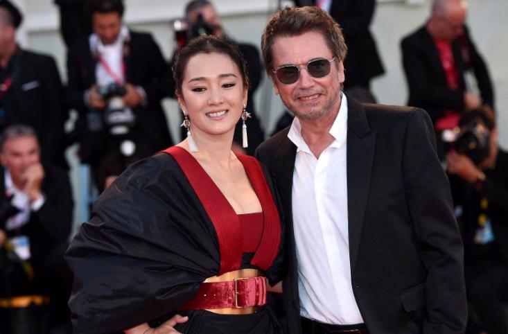 Gong Li has 8 love stories, and she has been in love with Zhang Yimou ...