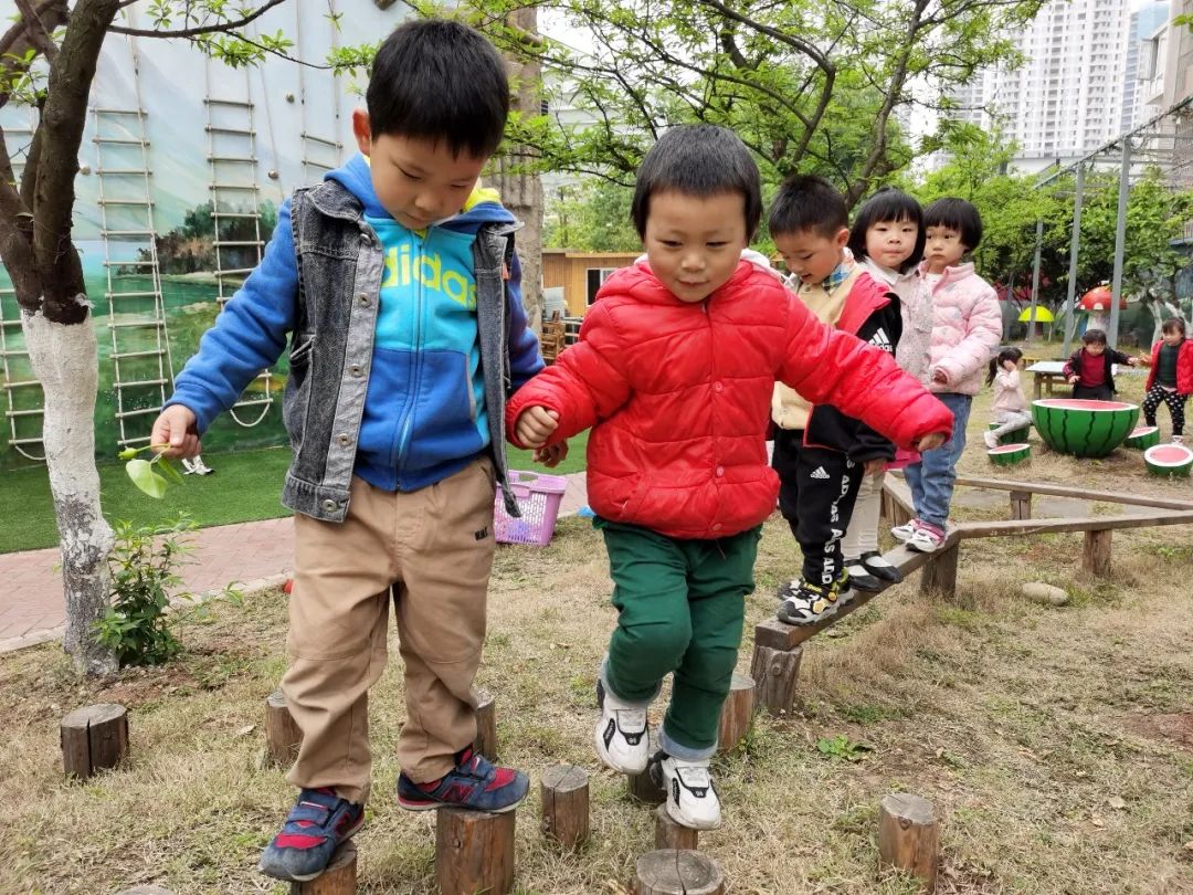 眼睛的秘密——四川天府新区华阳幼儿园南区小一班安全主题活动