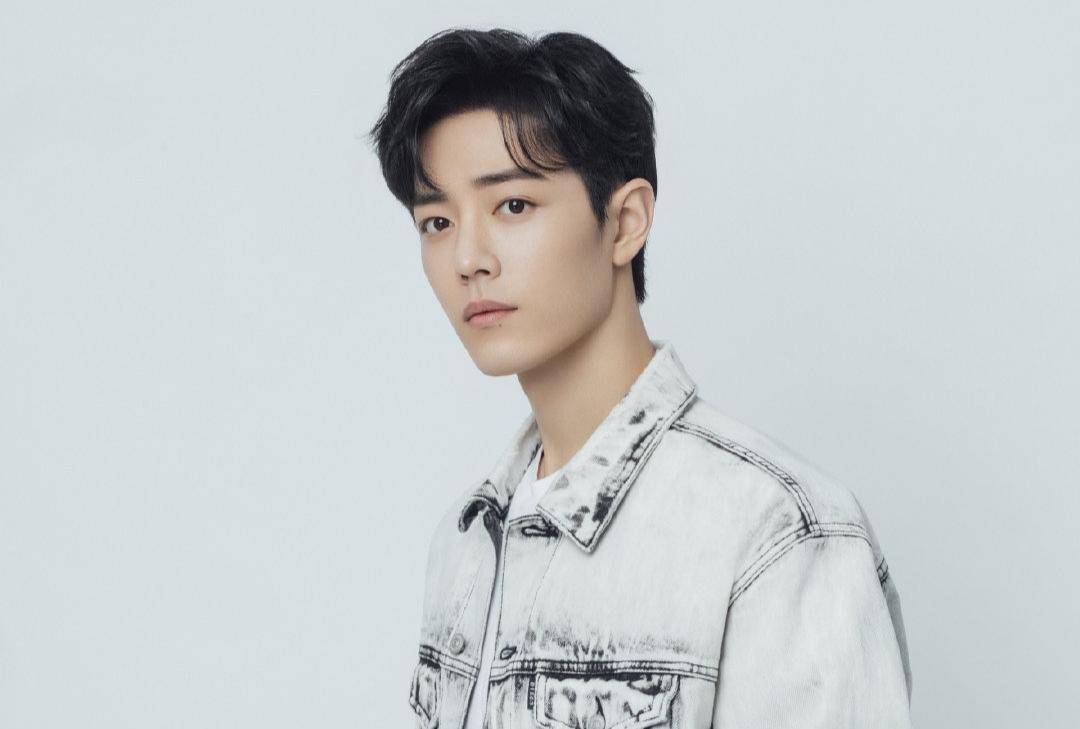 227风波过后：肖战成了“评论家”，工作室改发