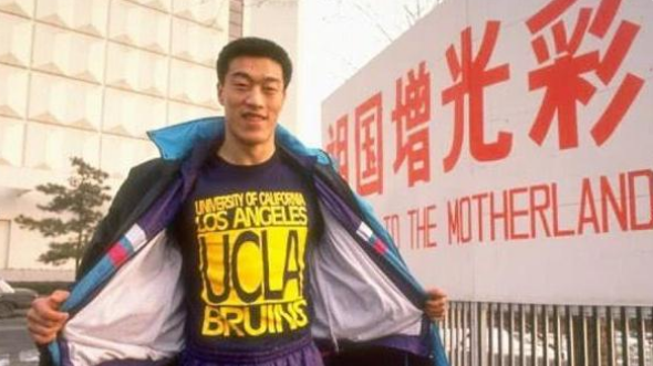 篮球人马健谈周琦退赛：别埋怨体制！体制不是让你去世界杯输球的