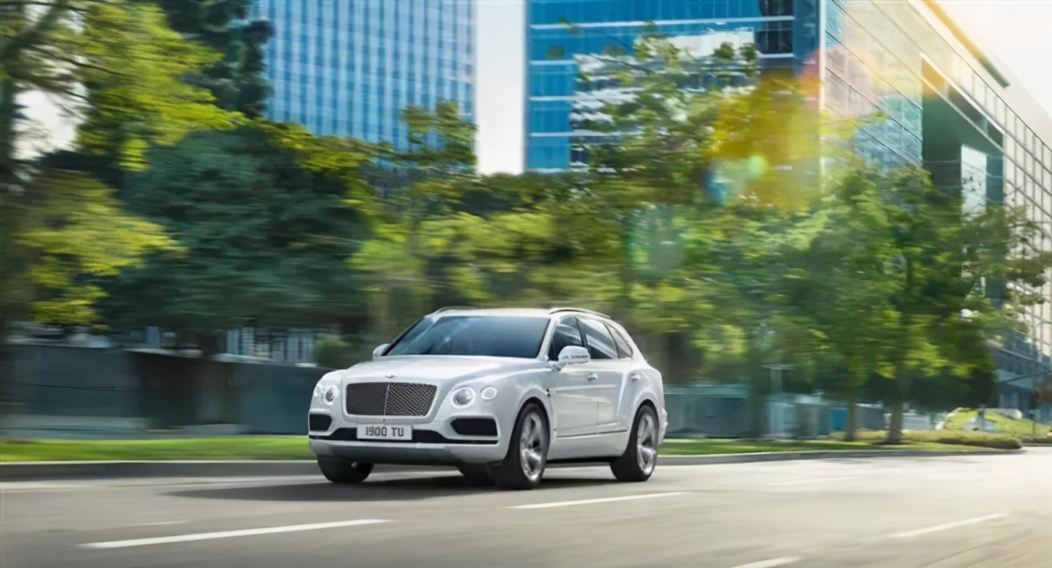 The strongest SUV on the surface! The most expensive 3cylinder, 4