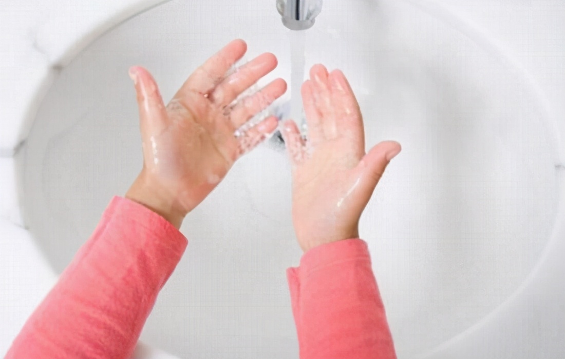 怎样使手变白小窍门 用醋或淘米水清洗
