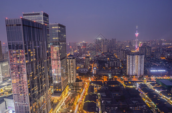 “新一线”城市出炉：成都稳坐榜首，合肥跌出新一线