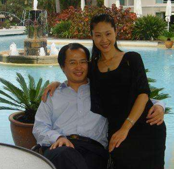 她是著名歌曲家，丈夫婚内出轨遭背叛，二婚嫁