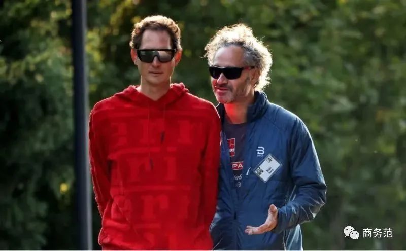 扎克伯格穿200块拖鞋聚会，暴露了全世界最有钱人“穿衣潜规则”