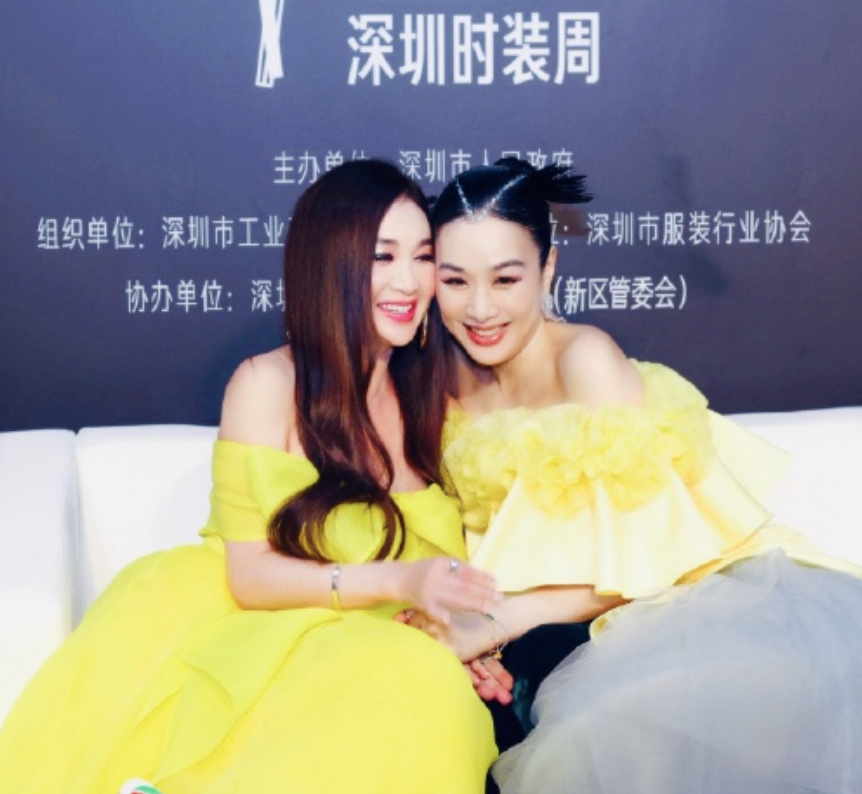 10位星二代小公主走秀，個個都是精緻萌娃，顏值氣場比父母還能打