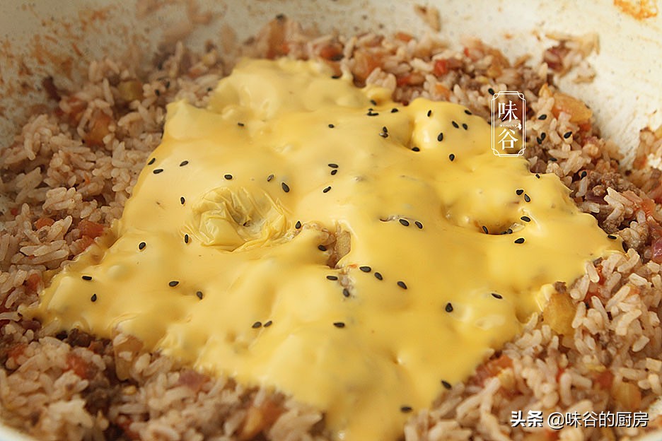 天冷了，我家就愛吃這飯，香氣撲鼻，美味營養高，上桌就光盤