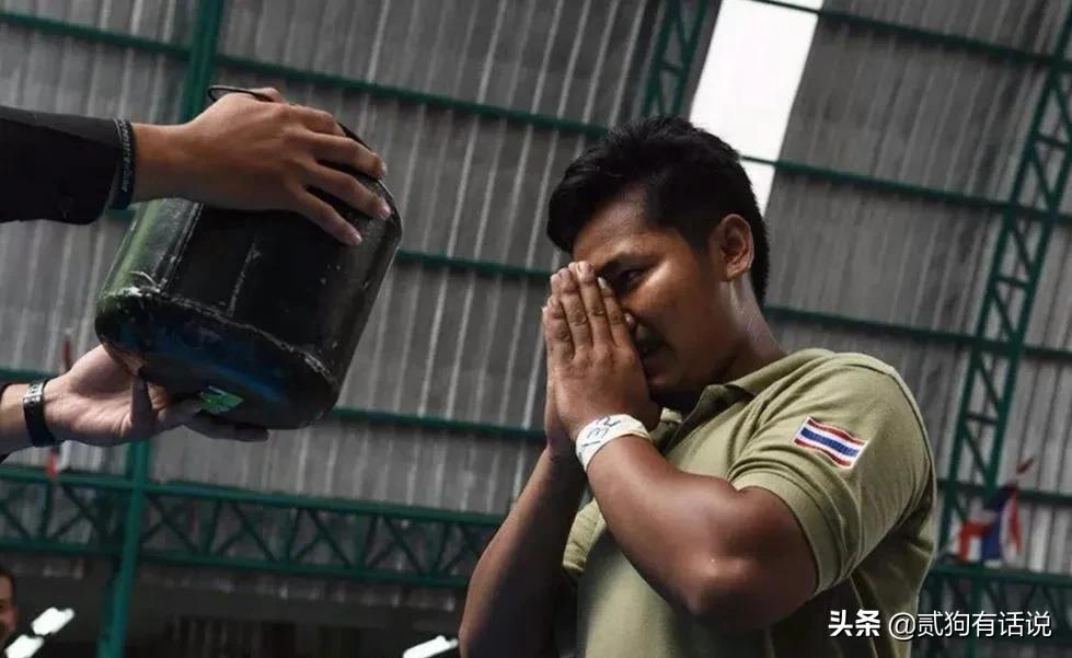 比电影还要精彩的泰国征兵现场