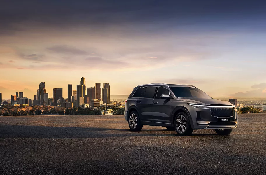 滴滴下架但还能打车，特斯拉召回后又公布销量，吉利撤回IPO