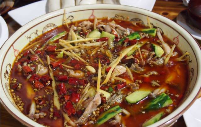 美食界扛把子都藏在成都三江鞋厂、东郊记忆等