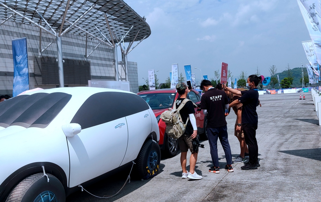 山城试驾哪吒U 动力够强才能后浪不止