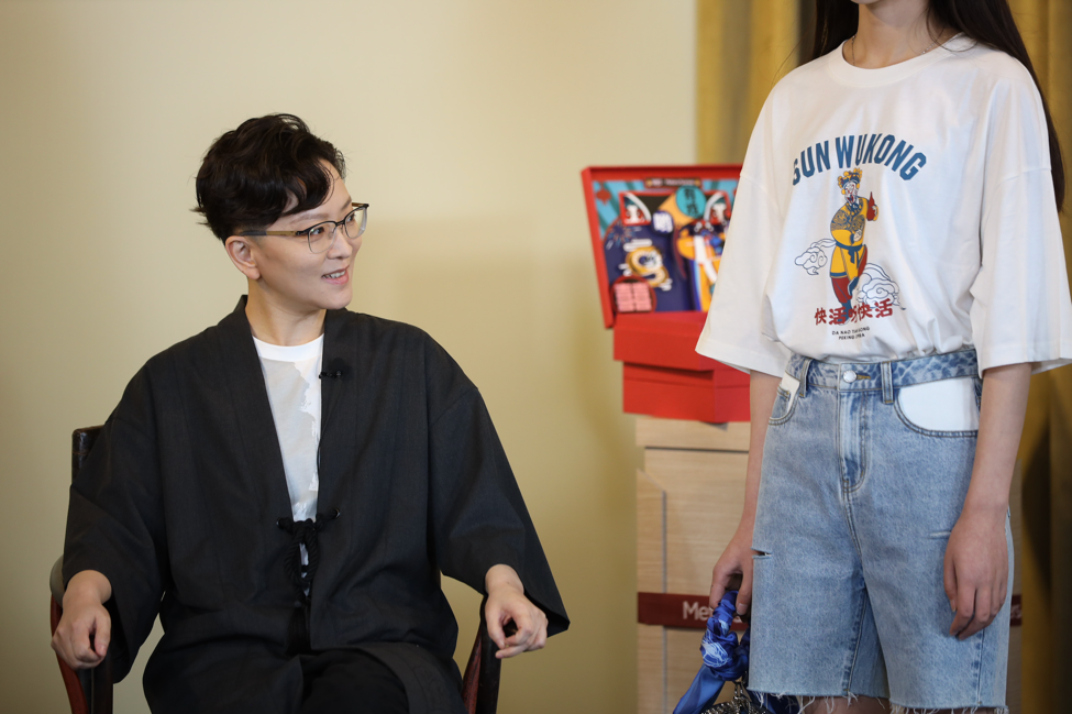 ����25�꣬һ��������÷족�Ĳ�Ѱ��·
