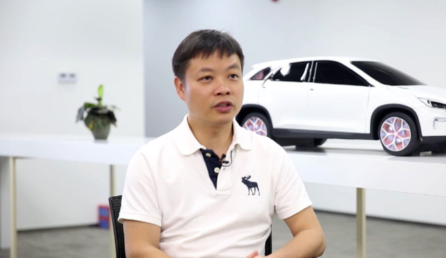 任正非坚决不造车，雷军为何要砸下百亿美元，小米汽车能成功不？