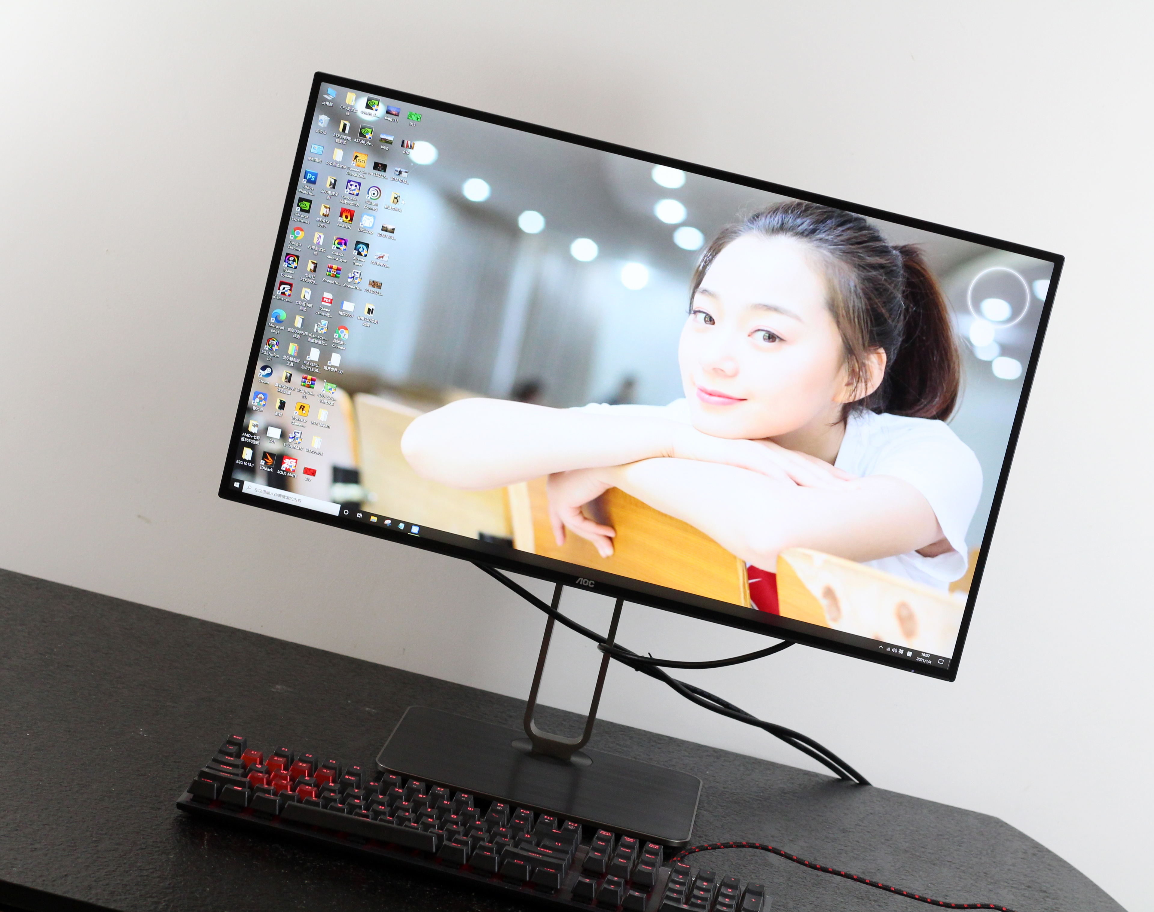 AOC Q27U2显示器评测：为创作者提供的一块好屏