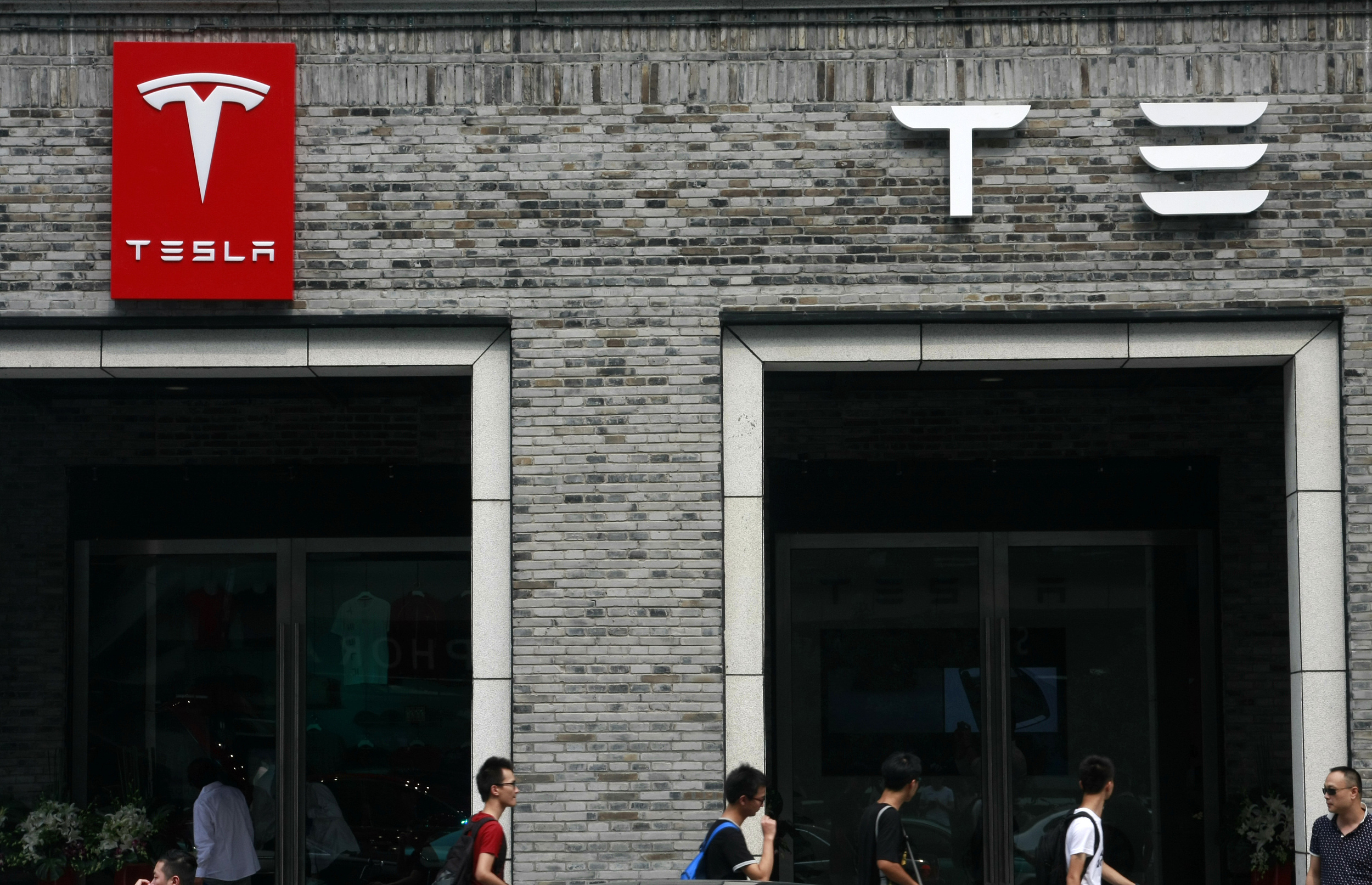 特斯拉二季度：下线逾20万辆汽车，净利润涨幅近10倍