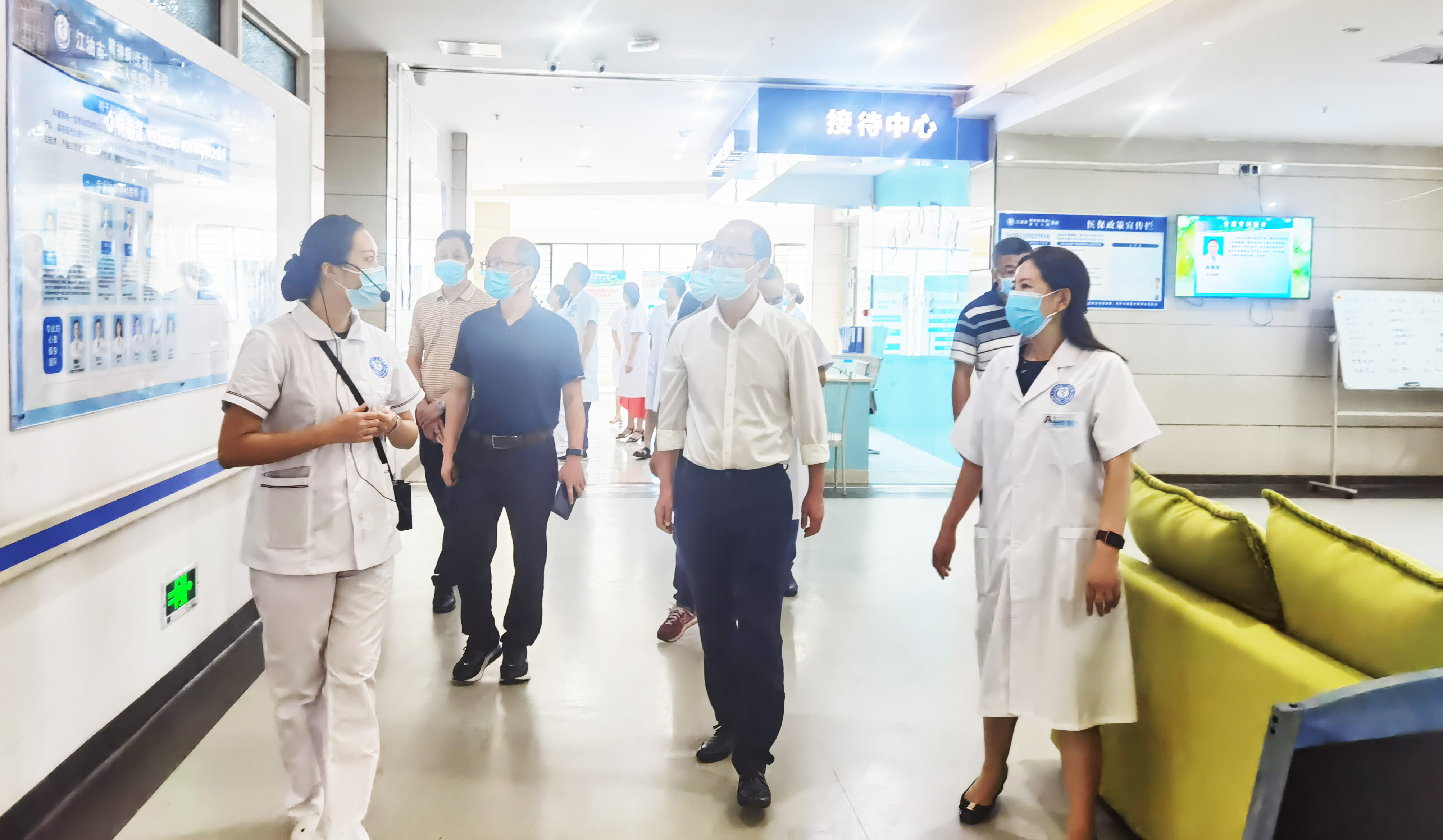 四川省残联调研江油市第三人民医院残疾人寄宿制托养服务工作