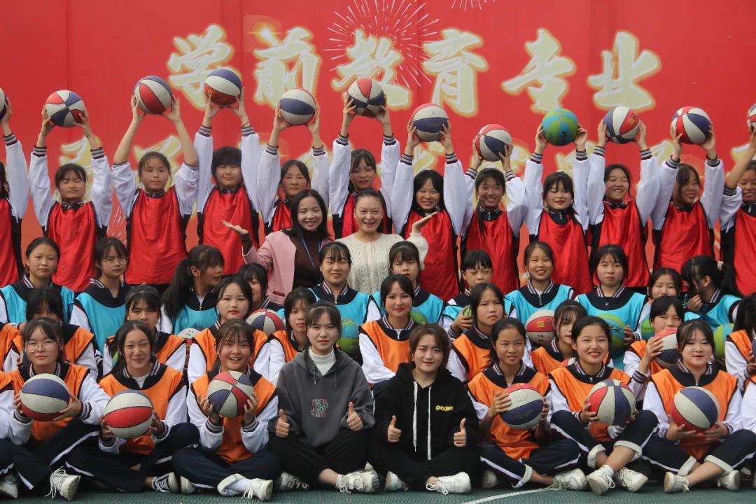 特色专业｜上栗县职业中等专业学校花式篮球特色课程成果汇报演出