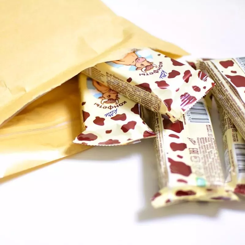 俄罗斯进口KONTI巧克力夹心威化饼干:康吉牌大奶牛