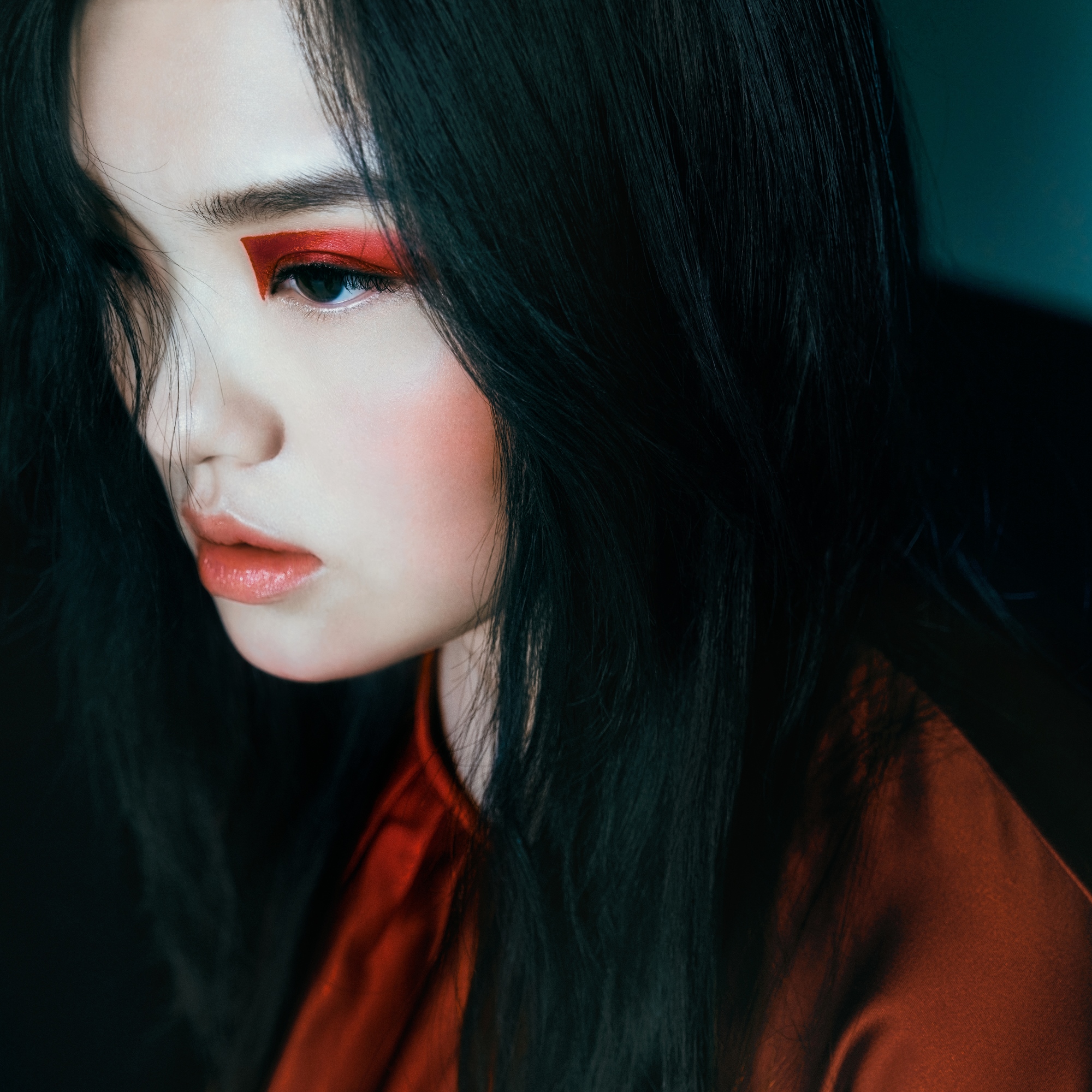 Xu Jiaying condenses her singer's career memories into a new single ...