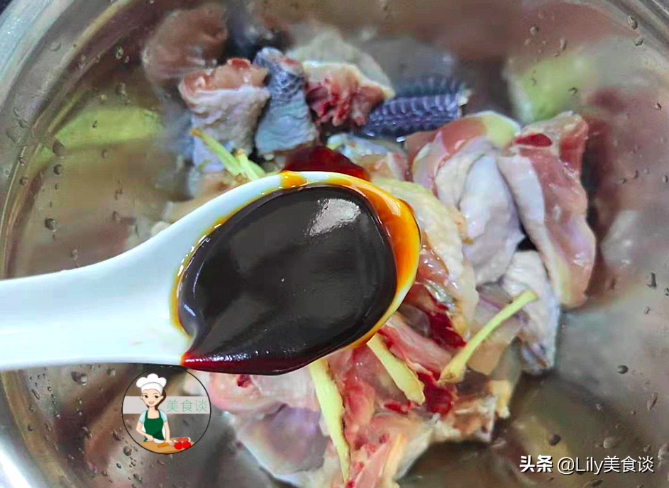 夏天這肉多給孩子吃，切塊和苦瓜一起燜，好鮮美啊，營養還不上火