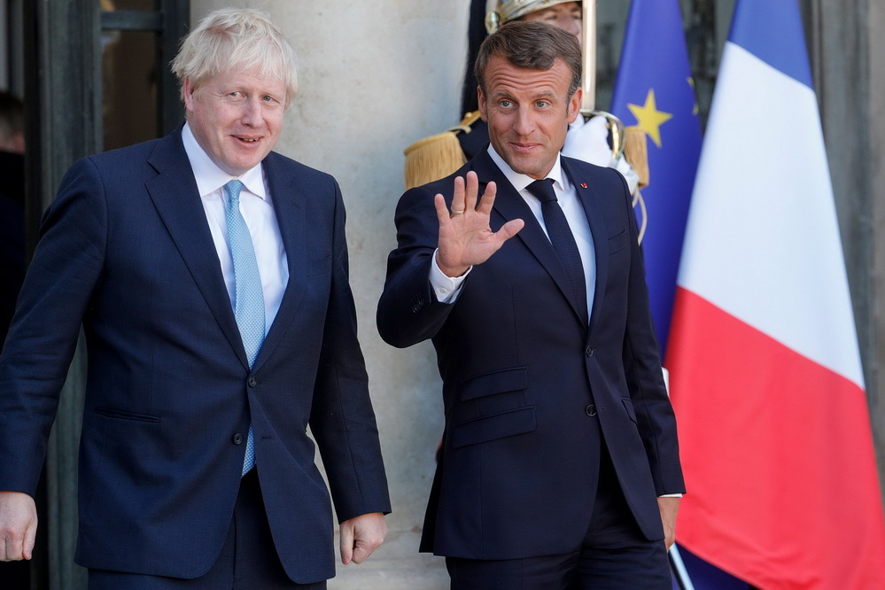 馬克龍確診之際，英國政局正掀起一場巨變| 文化縱橫