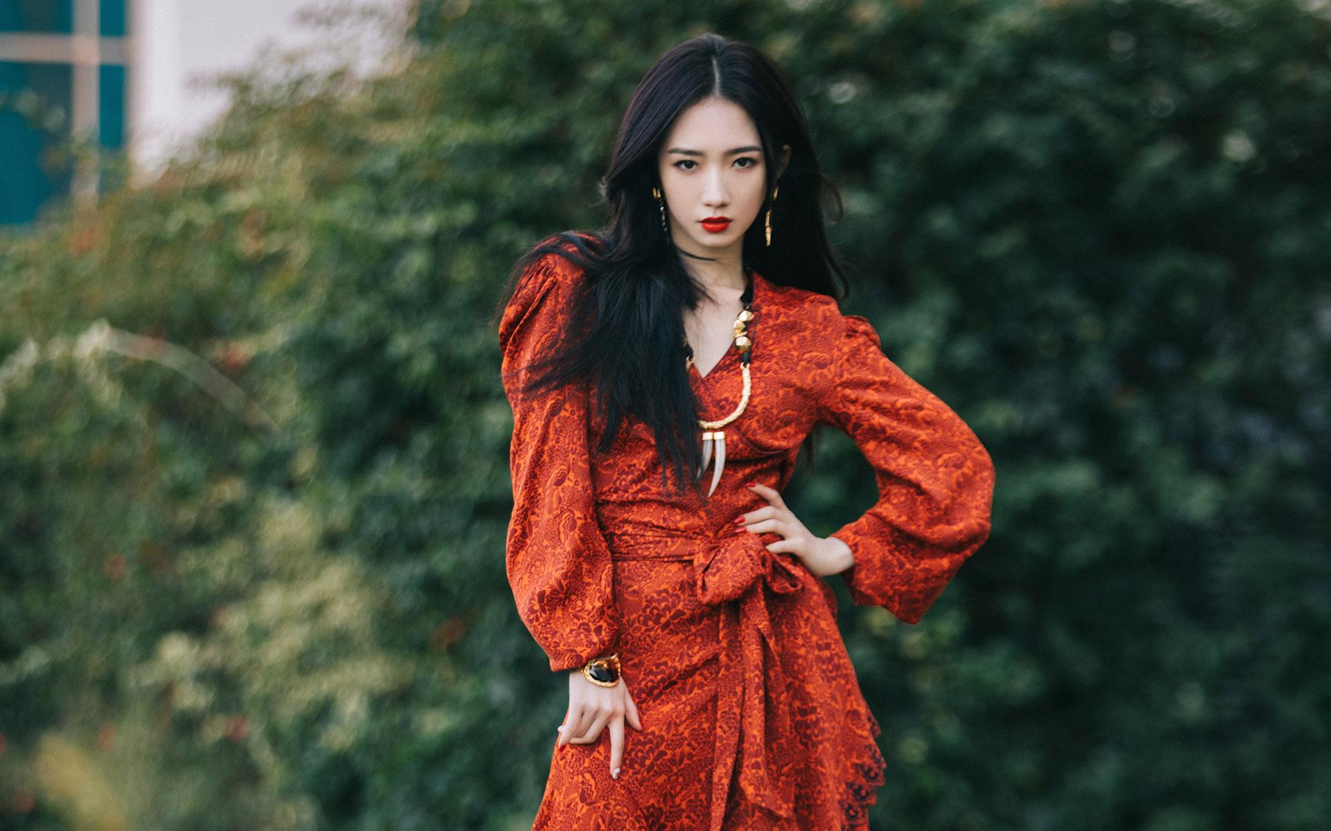 孟美岐|周传雄回应被孟美岐点评一事：没有谁应该是谁的导师 只有对音乐的热情