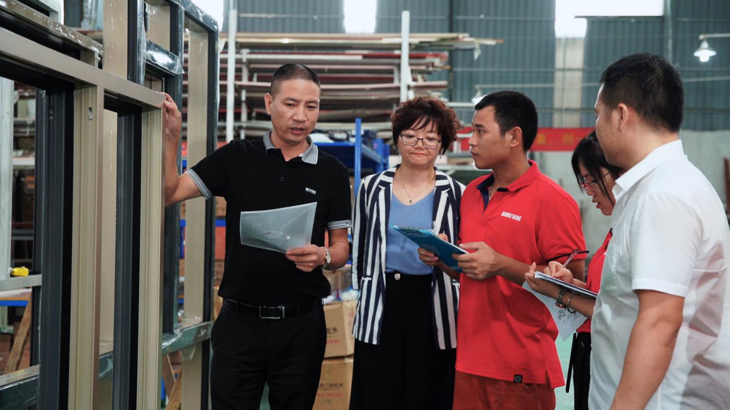 意曼尼门窗吴秋军：CCTV《智慧中国》“企业领军人物”栏目专访