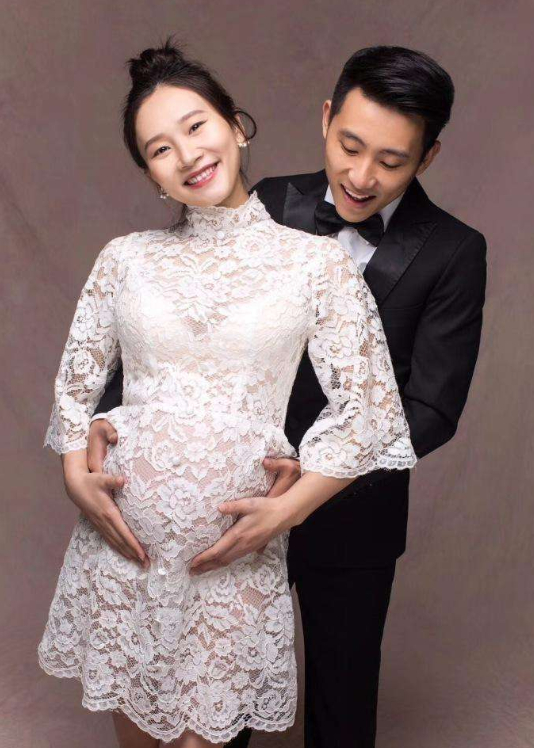 倒追滕海滨8年才成功，张楠婚后很开心，坦言：