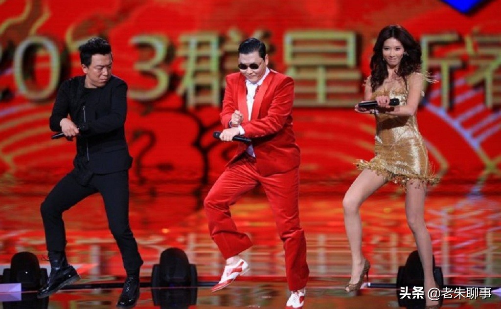 黄渤现身机场录节目，张艺兴高兴坏了，孙红雷还会远吗？