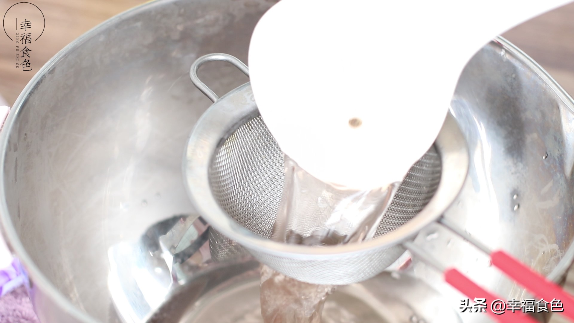 饱和盐水法做出来的咸鸭蛋，100％成功，切开蛋黄个个都冒油