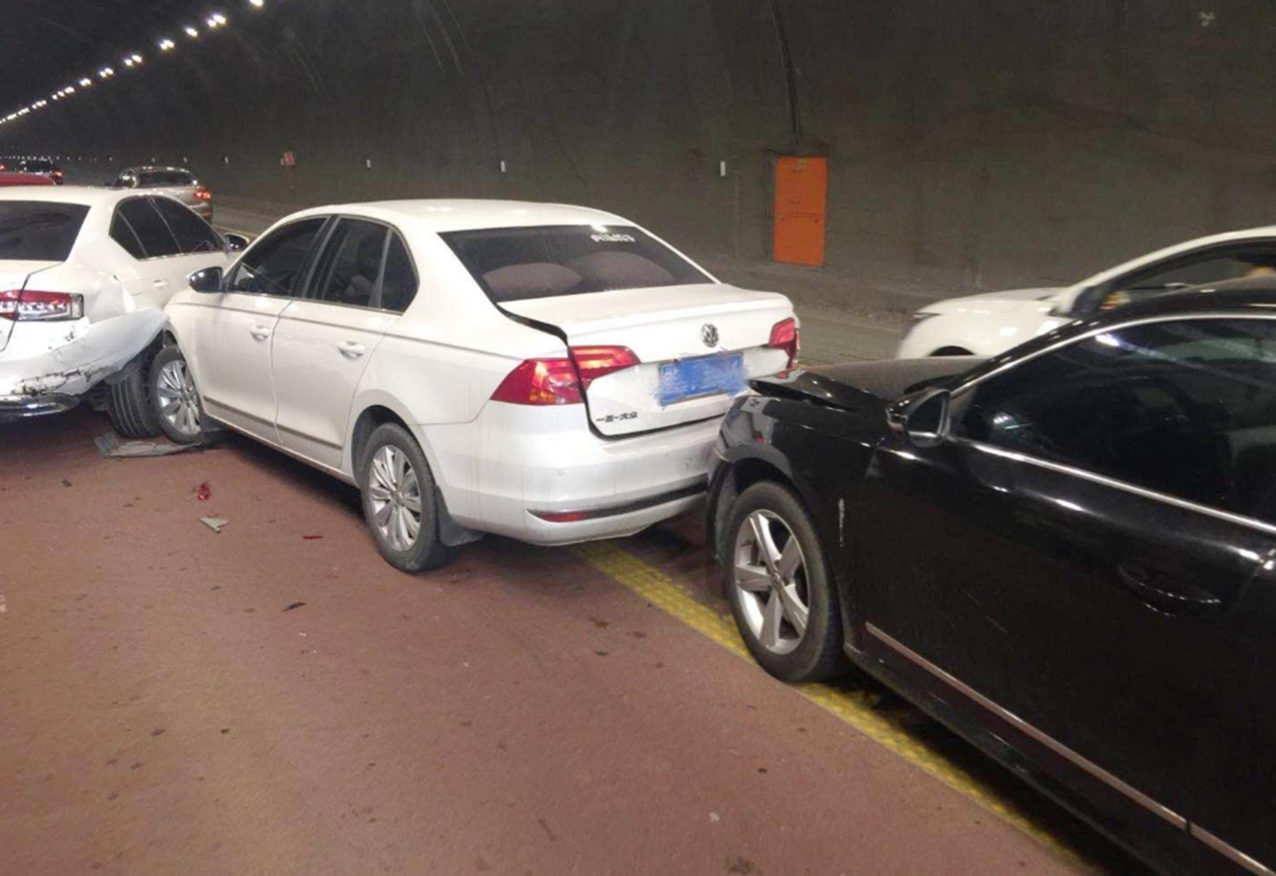 老司機：開車被追尾時，記得要說三句話，說得好能拿“三筆賠償”
