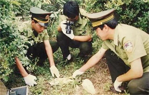 30年前，黑龙江美男子1年残害17名女子，越帅的男人心越狠？